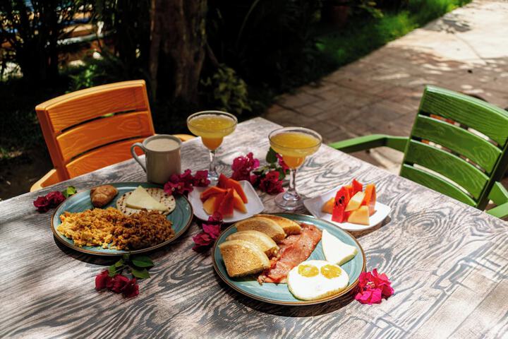 Breakfast/Coffee Service 28 of 31