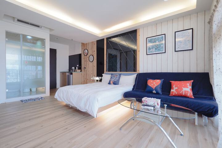 Room 6 of 60