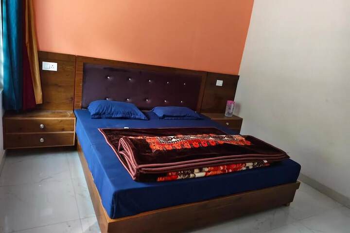 Room 3 of 14
