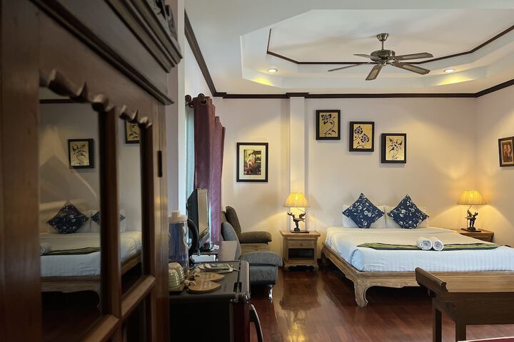 Room 20 of 155