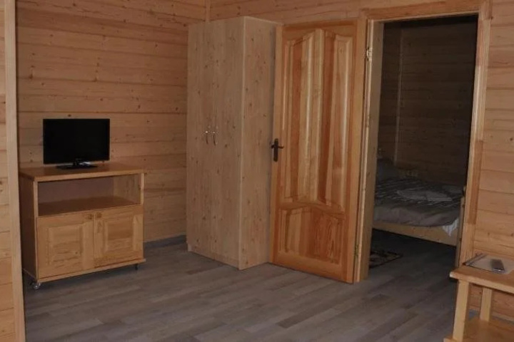 Room 3 of 15