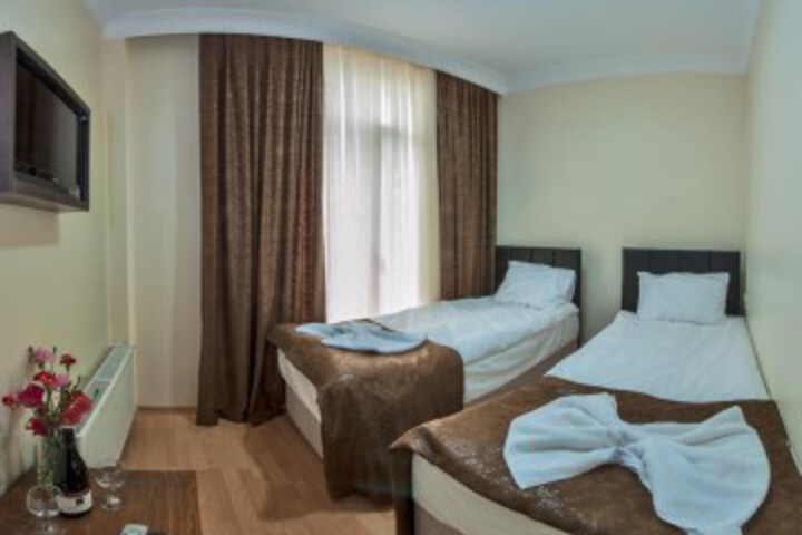 Goldensandgate Hotel