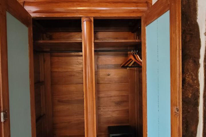 Room 18 of 81