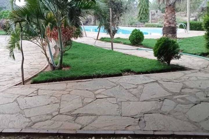 Pool 13 of 52