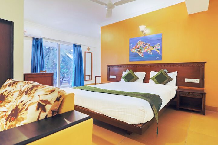 Room 7 of 32