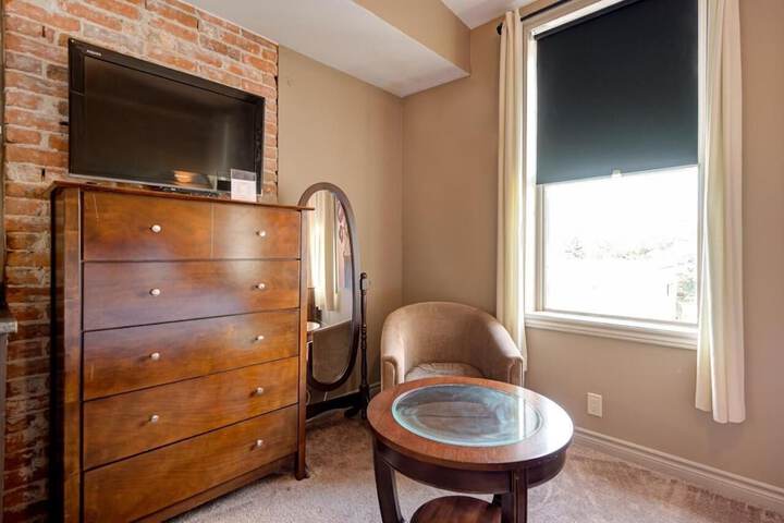 Room 17 of 29