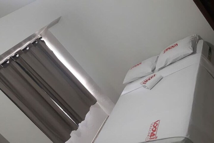 Room 6 of 70