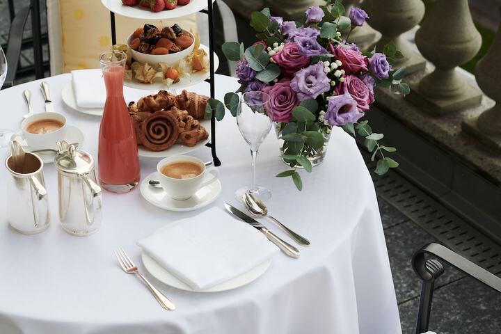 Breakfast/Coffee Service 64 of 104