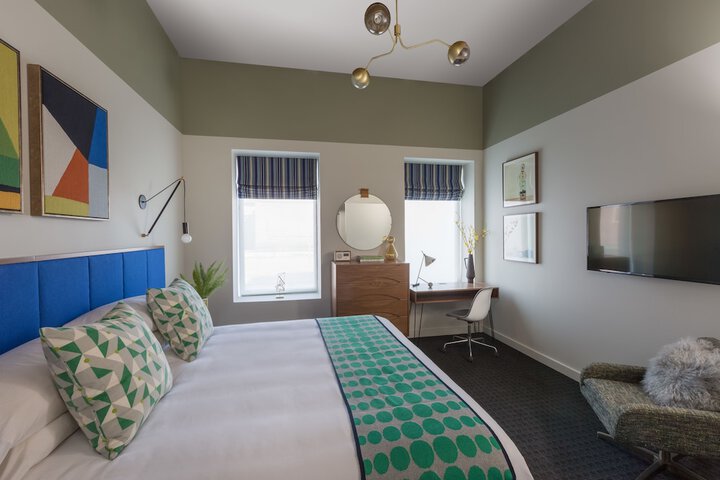 Room 15 of 65