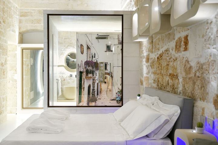 Room 20 of 74
