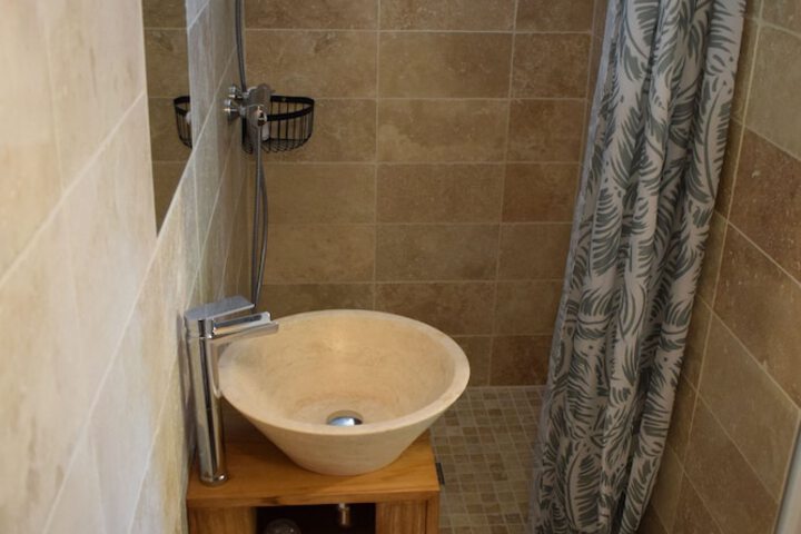 Clean Restrooms