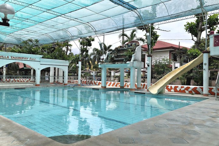 Pool 15 of 26