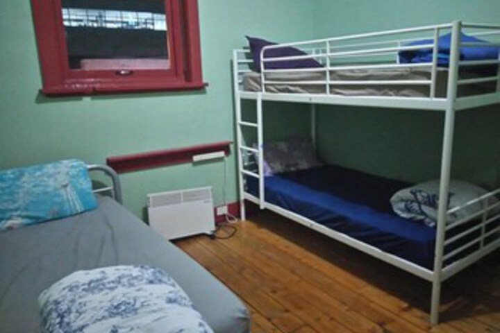 Room 25 of 135