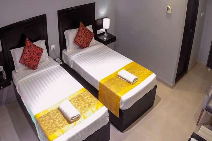 Room 10 of 21