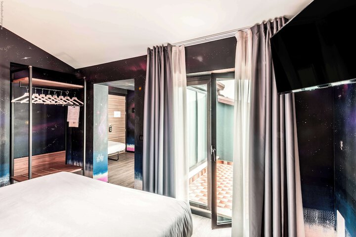 Room 19 of 58