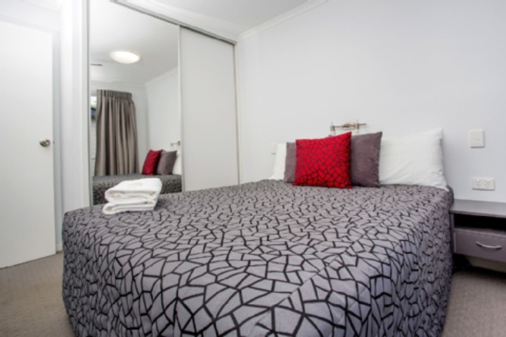 Room 216 of 624