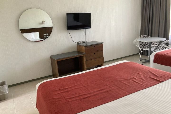 Room 5 of 41