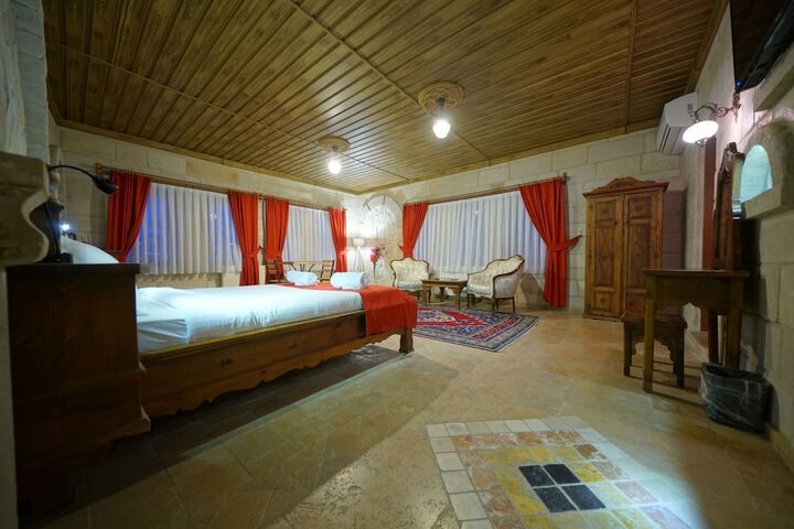 Room 45 of 113