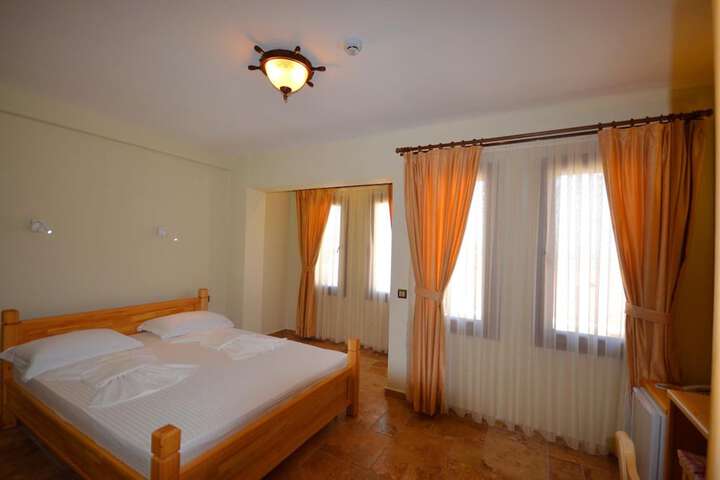 Room 14 of 50
