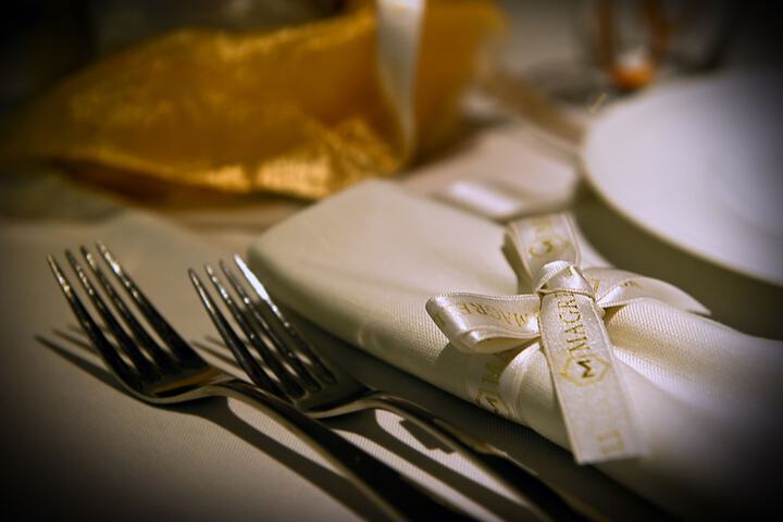 Dining 35 of 44