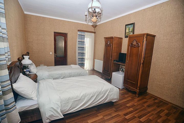 Room 5 of 46