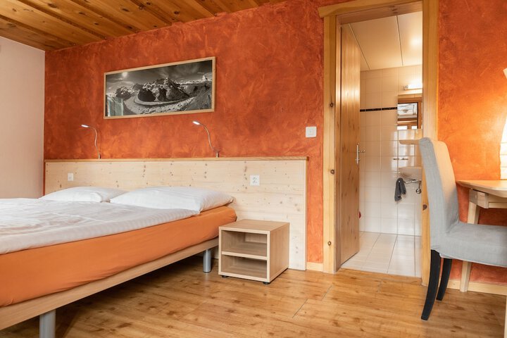 Room 10 of 61