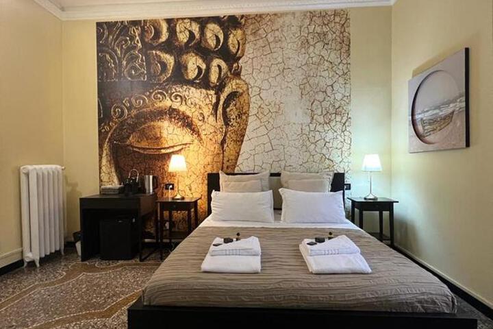 Domus La Foce Hotel self check in