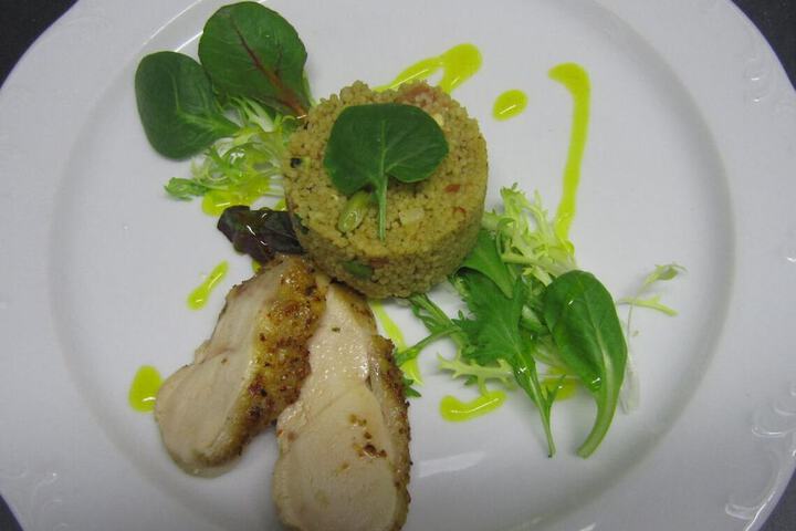 Dining 55 of 68