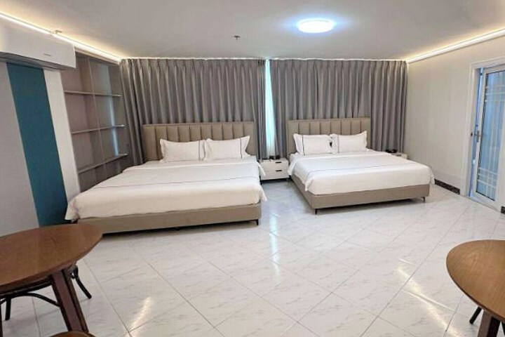 Room 14 of 43