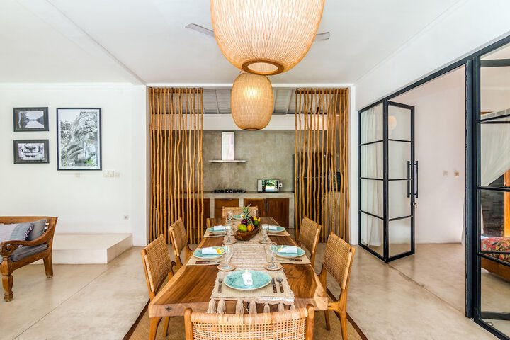 Dining Photos