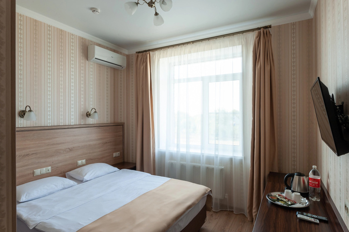 Room 37 of 40