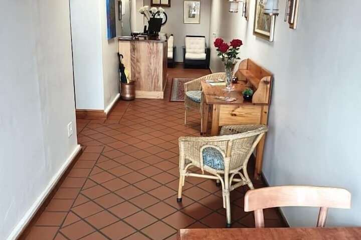 Entrance & Lobby
