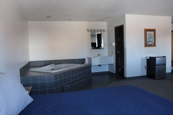 Room 12 of 14