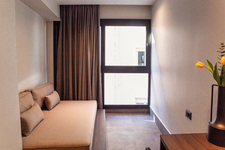 Room 17 of 119