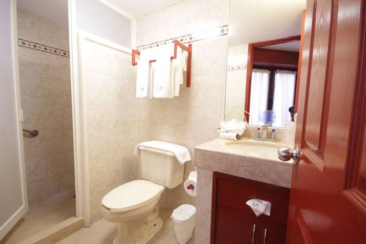 Room 10 of 40