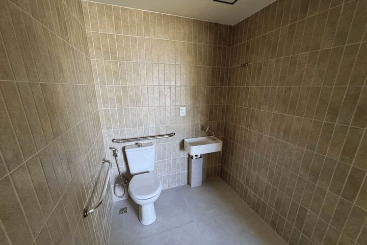 Room 7 of 22
