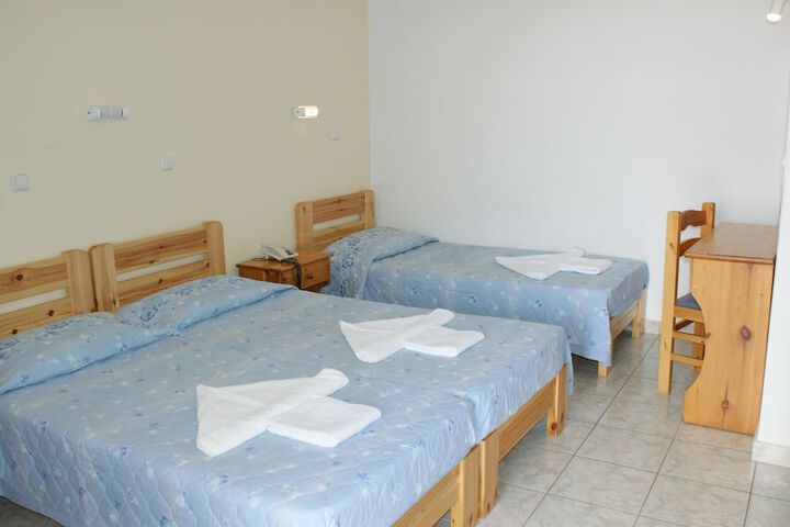 Room 7 of 42