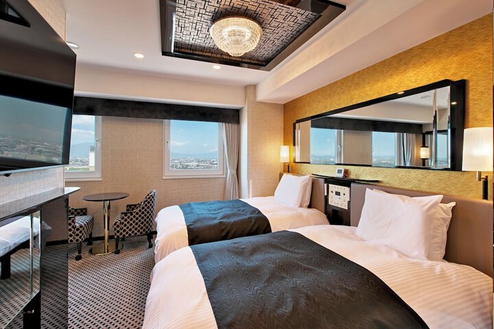 Room 19 of 49