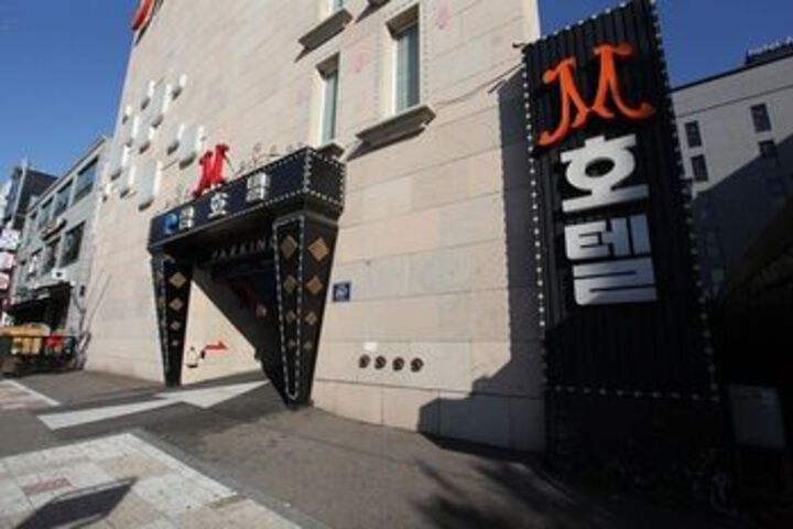 Hotel 15 of 61