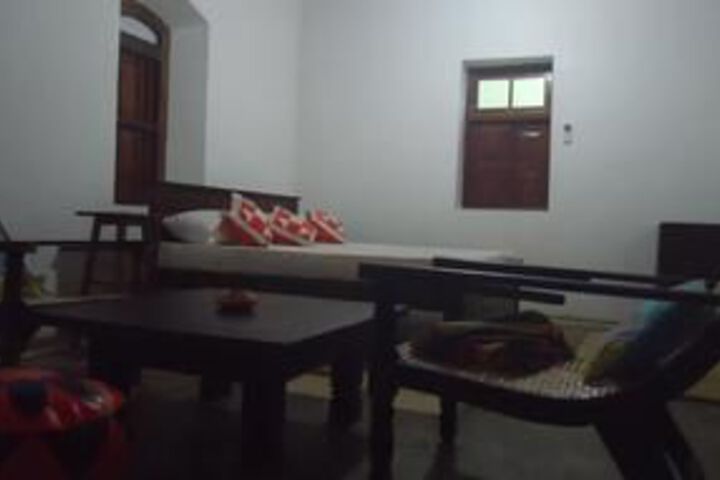Room 14 of 27