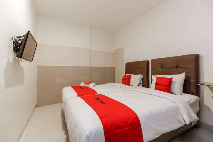 Room 18 of 45
