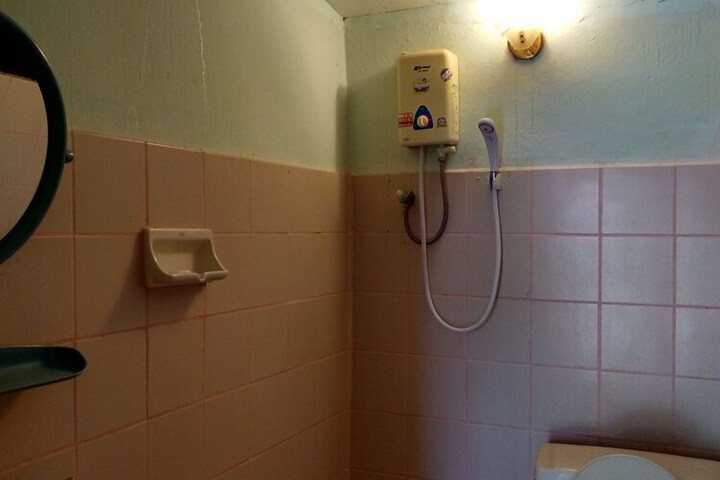 Room 34 of 46