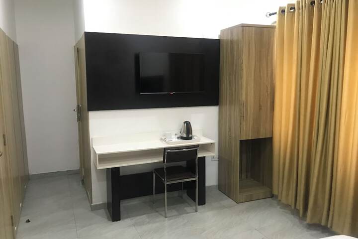 Room 20 of 66