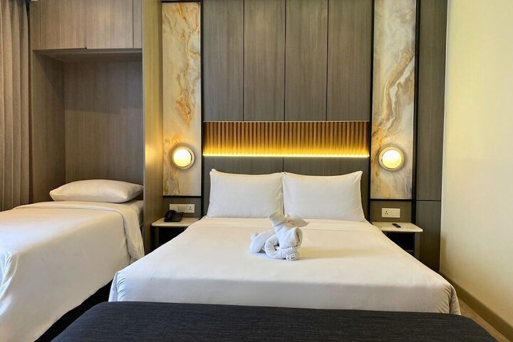 Room 16 of 43