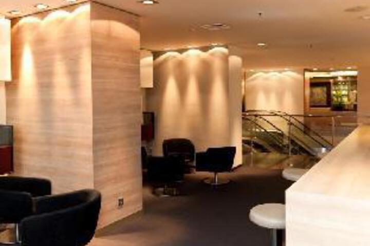 Guest Lobby