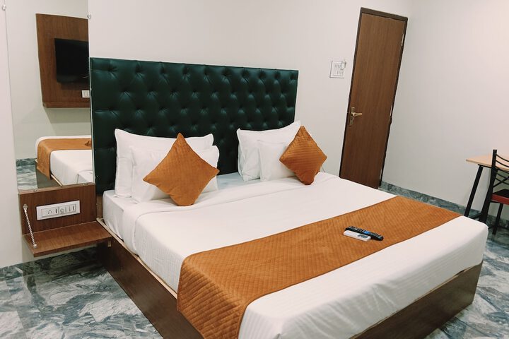 Room 15 of 29