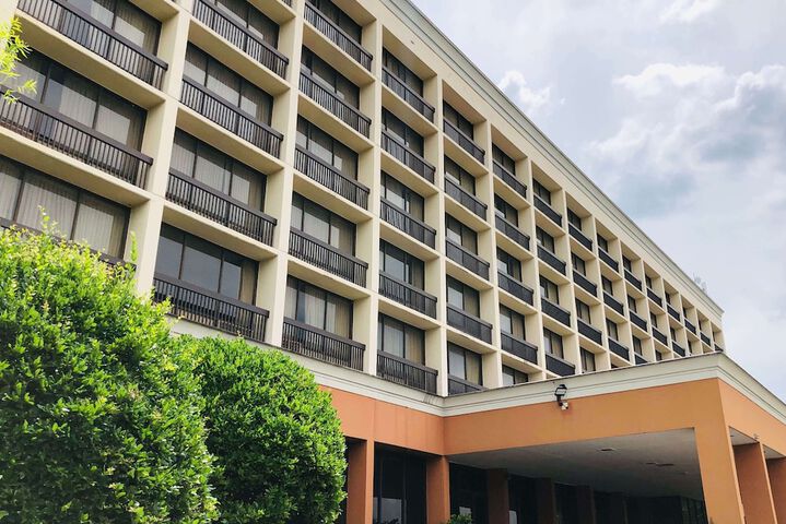 Howard Johnson by Wyndham Atlanta Airport / College Park
