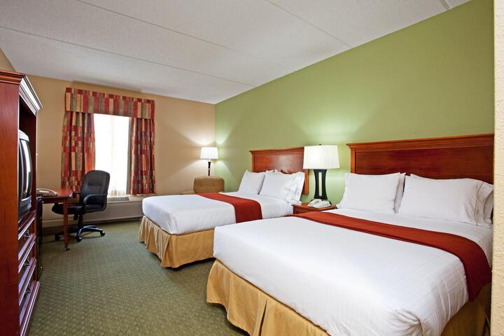 1 King Bed (4 of 12)
