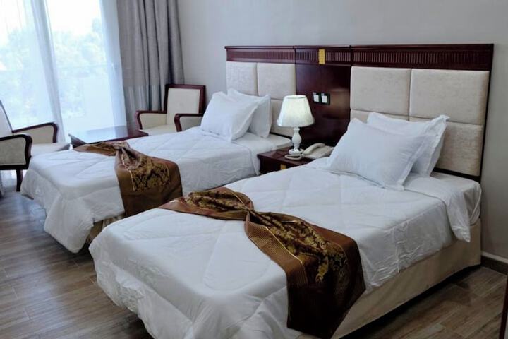 Room 4 of 14