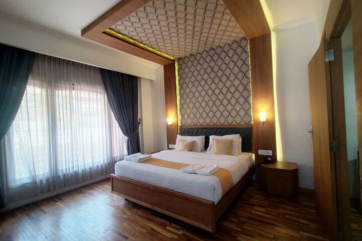 Room 21 of 165